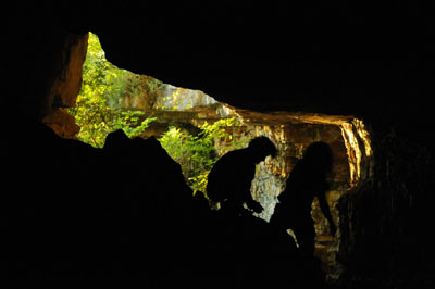 Grotte. Copyright Bernard Boisson